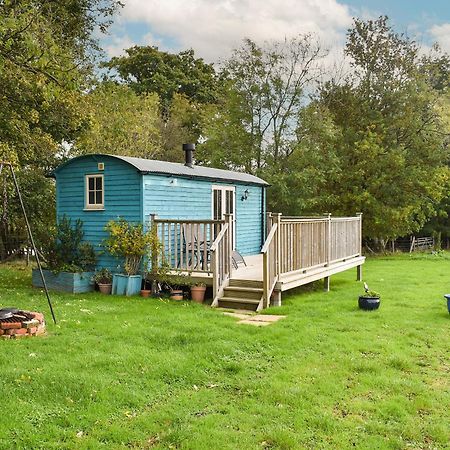 The Shepherds Hut Herstmonceux Экстерьер фото