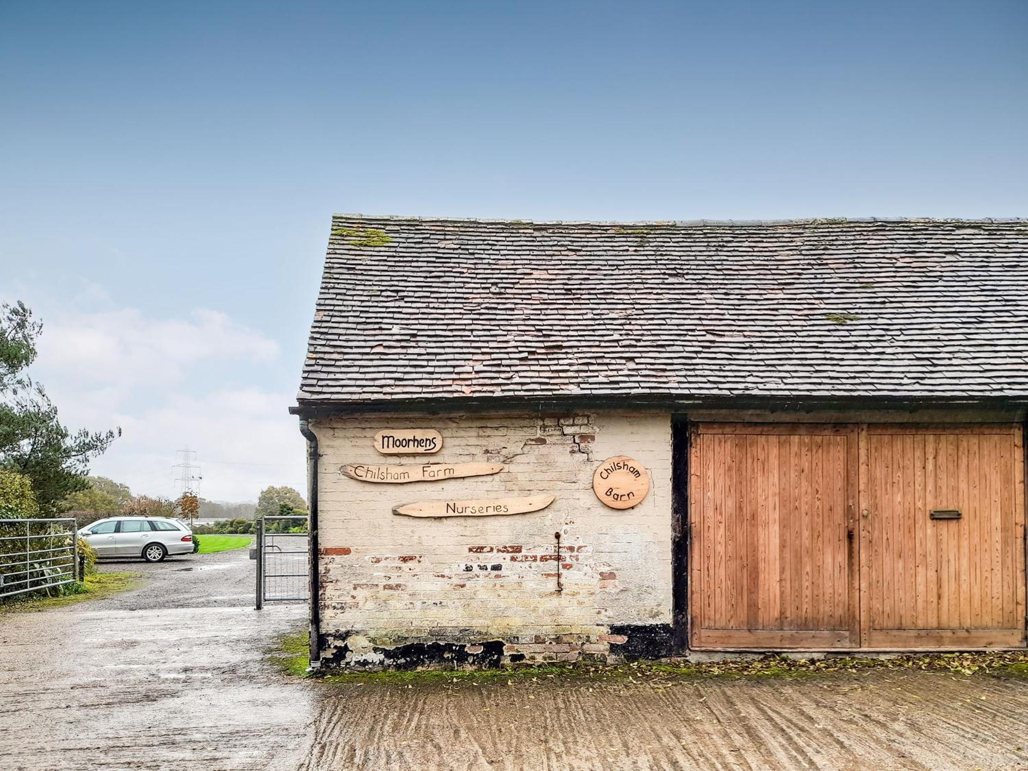 The Shepherds Hut Herstmonceux Экстерьер фото